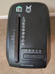 Member’s Mark 12 Sheet Micro-Cut Paper Shredder — 12MC model C249-A — EUC