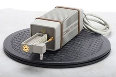 Agilent 83557A Millimeter-Wave Source Module, 50 GHz to 75 GHz With 83557-60001