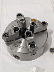 Hertel Manual Lathe Chuck: 6″, 4 Jaw, Self-Centering 97019012