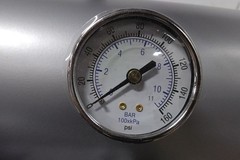 Gast 5HCD-101T-M550NGX 0.75 HP 120VAC, 240VAC 2 Gal Electric Air Compressor