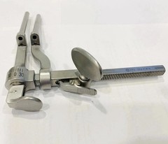 Medtronic Adjustable Cervical Neuro Spine Distractor Best Quality