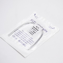 10Pcs Dental Ortho NITI Super Elastic Rectangular Arch Wires Natural 16*16 Upper