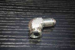 Aeroquip 2025-2-4S ADAPTER, SAE 37, Free Shipping, 1 Piece Per Pack