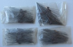 NOS Vintage Lot 4 Bags 180 Pieces Carbon Composition Resistors 1/4W 820 Ohm 10%