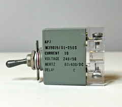 Sensata / Airpax AP7 MIL-SPEC Circuit Breaker M39019/01-250S