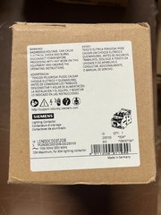 Siemens LEN00C003120B Lighting Contactor 110V 50Hz 120V 60Hz 30A NEW IN BOX
