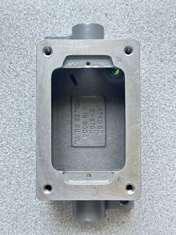 NEW KILLARK SWB-4 ALUMINUM FEED THRU 1 GANG BACK BOX 1/2″ Explosion Proof