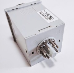 NAIS Panasonic PM4HF8-M-AC240V Off Delay Timer 0.04-10 Min ATC52353 NOS