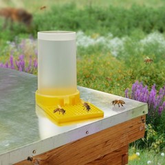 2 PK Beehive Water Dispenser, Bee Hive Frame Entrance Feeder Beekeeping Tool