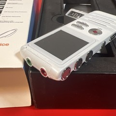 Professional Digital Voice Recorder 8gb White New Open Box