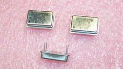 QTY (10) 25MHz FULL SIZE OSCILLATORS HCMOS TTL 5V TRI-STATE EC11TS-25.000M