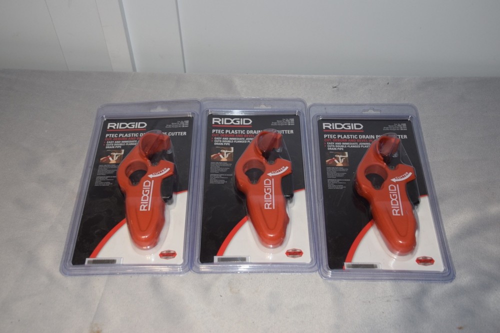 Lot of (3) Rigid 1-1/4in and 1-1/2in pvc plastic tubing cutter PTEC 3000