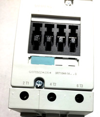 SIEMENS 3RT1044-1AK60 AC CONTACTOR 3 POLE 100 AMP W/120V60HZ/110V 50HZCOIL (C-1)