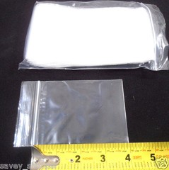RESEALABLE PLASTIC BAGS 200 PC. 3″ x 4″ RECLOSABLE CLEAR 2 MIL POLY ZIP LOCK