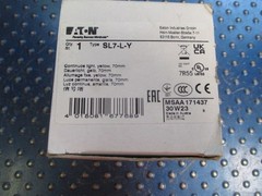 NEW EATON LIGHT MODULE YELLOW 250V AC/DC 7W W/O BULB SL7-L-Y