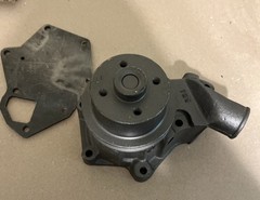 Water Pump AR55094 fits John Deere 5300 5200 480 401 400 300 301 310 2120 2030