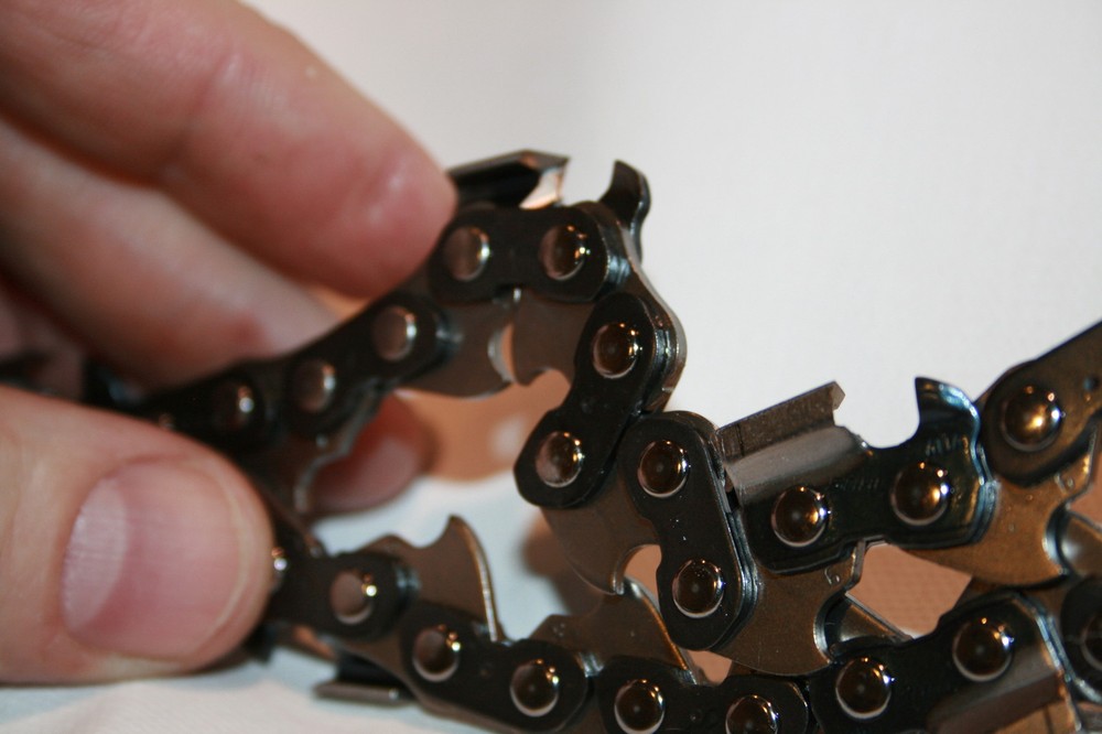 STIHL 404 chain for 32 inch bar 96 drivers full chisel full skip RSLF .063 Gauge