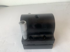 Newport 811 Precision-Adjustable Laser Mount w/2 Micrometers for Pitch and Yaw