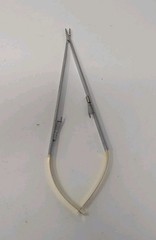 V. Mueller CH-8589 Vital Castroviejo Needle Holder Straight 8-1/2″