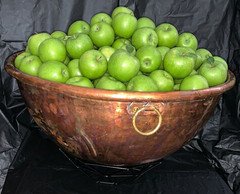 Heavy Solid Copper 18″ Bowl Kettle Rolled Edge Round Base Made In France Antique