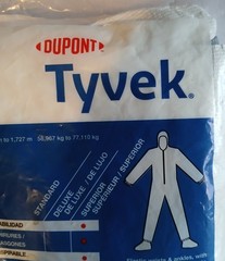 Trimaco Tyvek Coverall with Hood and Boots White Medium 130-170 lbs. 5’3-5’8.