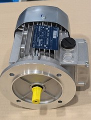 NEW BONFIGLIOLI 0.55kW 0.75hp 3 PH MOTOR Voltage 330/575V 60Hz IP55