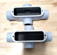 Cooper Crouse-Hinds X28 Conduit Body 3/4″ Form 8 Painted, Threaded (Qty 2)