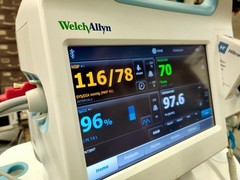 Welch Allyn Connex Vital Signs Monitor 6000 EMR WIFI w Braun ThermoScan & Extras