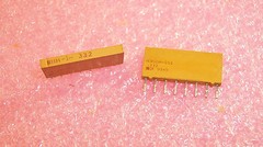 QTY (50) 3.3K Ohm 8 PIN SIP MOLDED BUSSED RESISTOR NETWORKS 4308H-101-332 BOURNS
