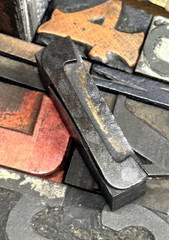 Vintage Letterpress WOOD LETTER C Condensed PRINT TYPE Printing Print 2″