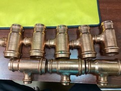 VIEGA 22233 QTY (8) 1-1/2×1-1/4×3/4 propress tee. FREE SHIPPING continental US.
